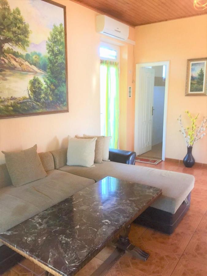 Big Apartman Hajduszoboszlo Luaran gambar